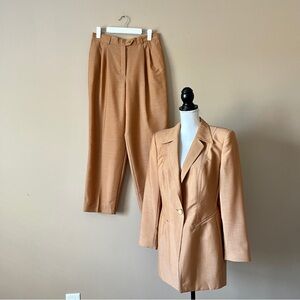 ESCADA | Tailored Wool Blend Two-Piece Pantsuit in Warm Camel Sz L